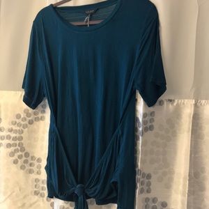 Lucky brand tie in front tee